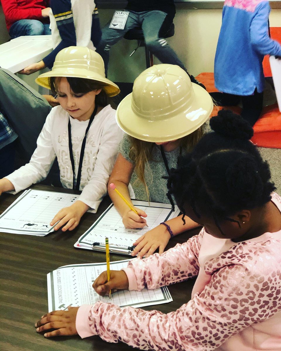 aprimaryDAY's tweet photo. Our Fossils day was a HUGE success with the kids! Dig time was a student favorite! The kids are always so engaged and willing to learn and collaborate during activities like this...doesn’t that make it all worth it! #soarthegrove @JeffreysGroveES https://t.co/nKsZcHq6mX