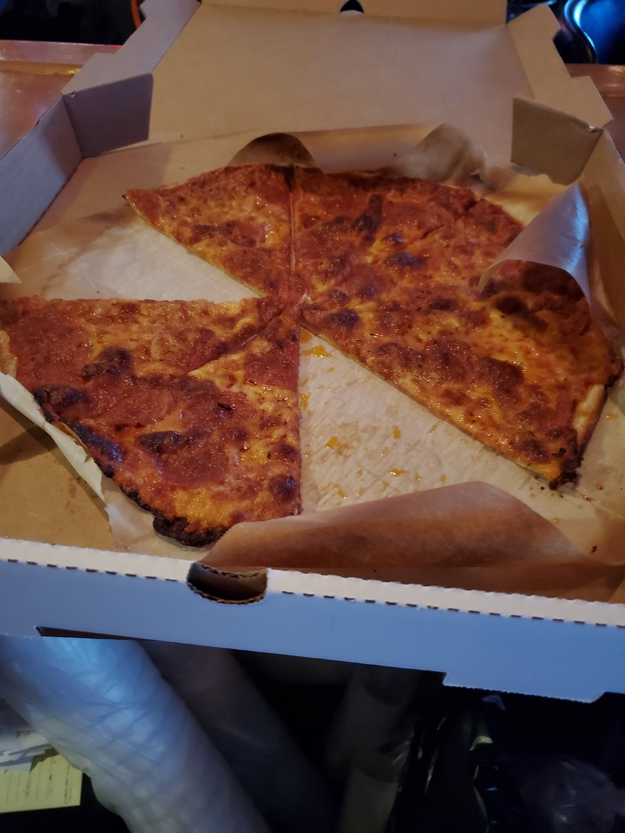 KSki_Scrappy_10's tweet photo. @nicksonsec makes delicious dinner!!!!! #zaaaaaaaa https://t.co/fC2DrKYpA4