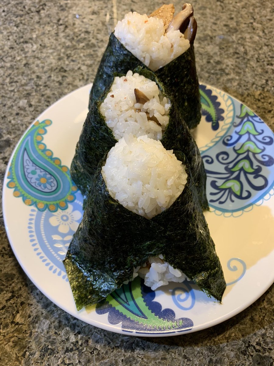 I know I post Onigiri like every other week but i’m getting a little bit better at shaping them  bourbon chikn, shiitake mushroom and combo 