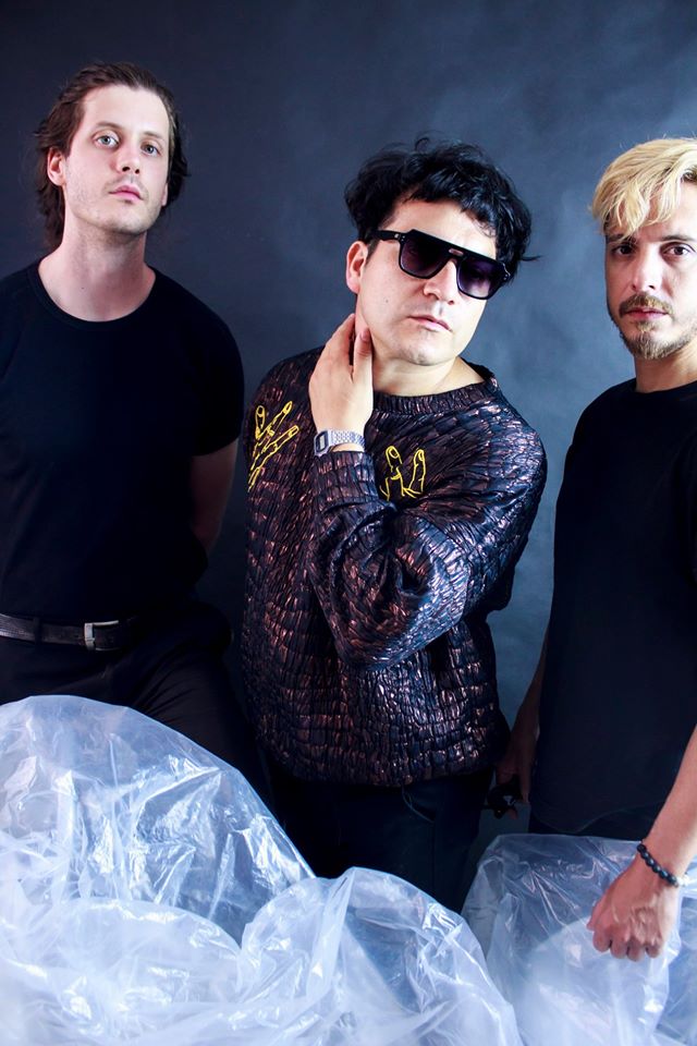 MSComprimir's tweet image. Charlamos con #JavierLoppez de #Ludomatic sobre sus nuevas composiciones, gustos musicales, influencias y esta formación en trío para el show en vivo