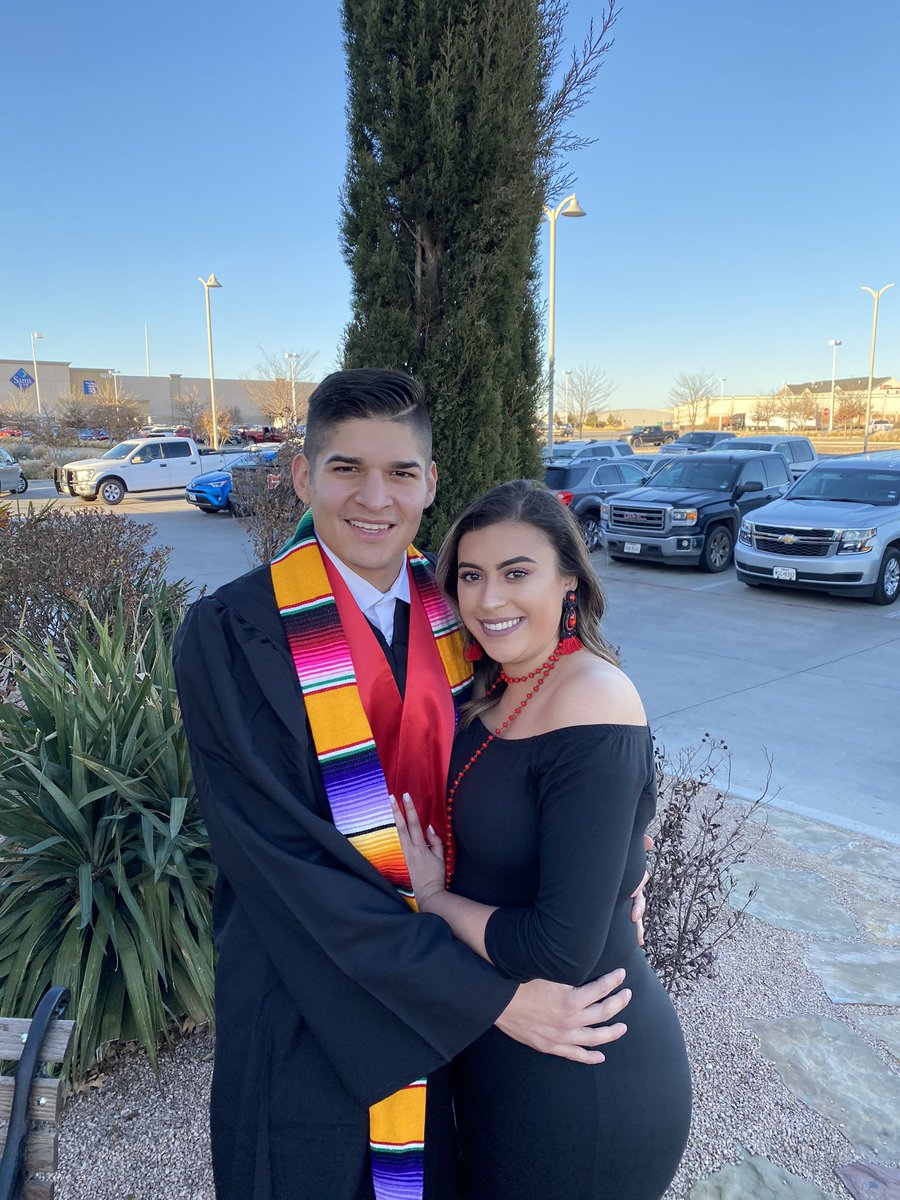 EddieJay0's tweet image. Officially graduated from Texas Tech university today! All my hard work was finally worth it! 👨🏽‍🎓 I just want to say thank you to my beautiful girlfriend for sticking by my side and I can’t wait to see what the future has in store for us! ❤️❤️😍😍