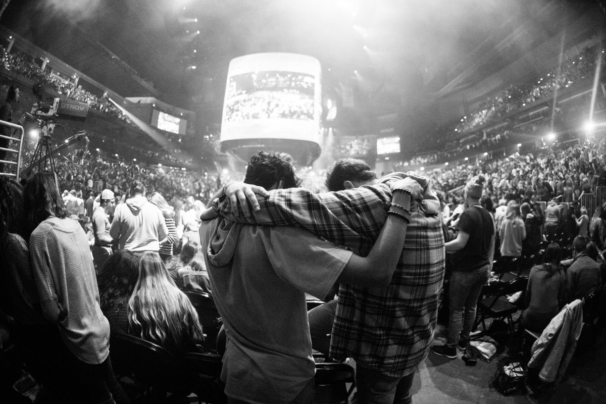 passion268's tweet photo. We are praying for a holy moment—a generation igniting moment. A Spirit-infused, Jesus-centered moment that will change us and send us for God’s glory. https://t.co/FuQ0KU2602