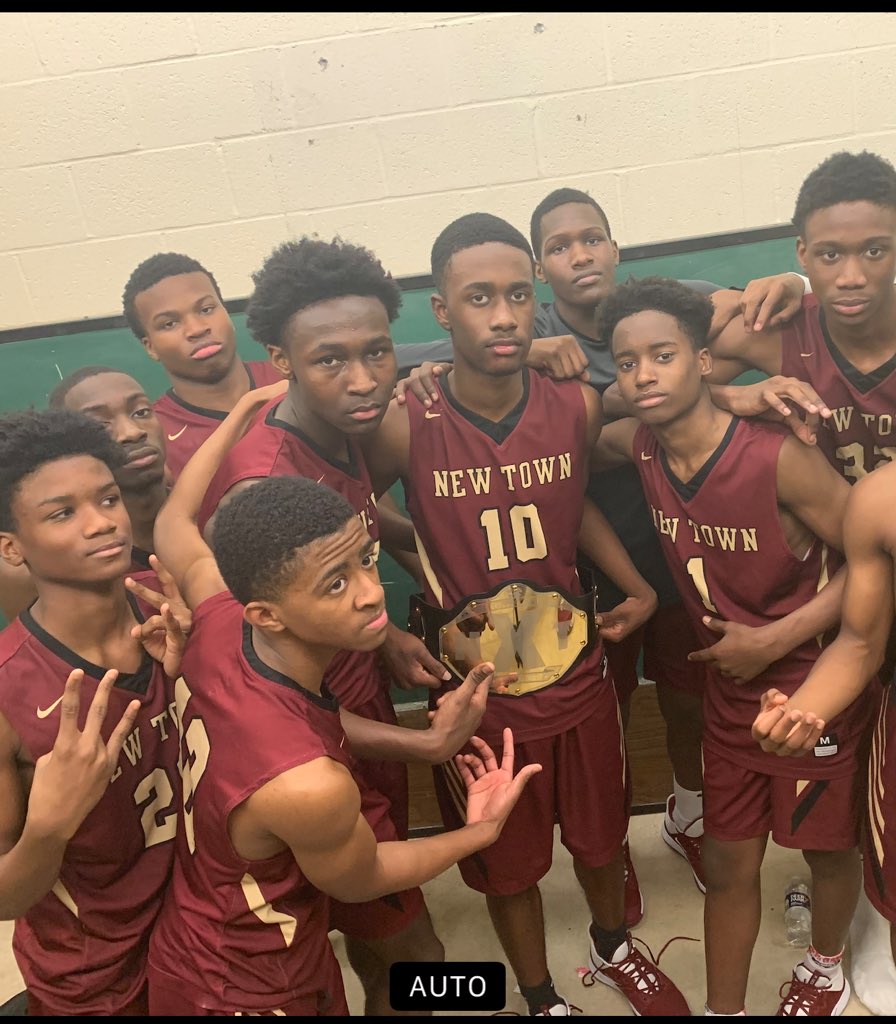 NTHSTitans's tweet photo. TTITANS sweep the Rams on their court JV 48-46 Varsity 88-70 #BATTLE #TITANPRIDE #2-1 #Next #RunwithTITANS https://t.co/O4BC74RTcs