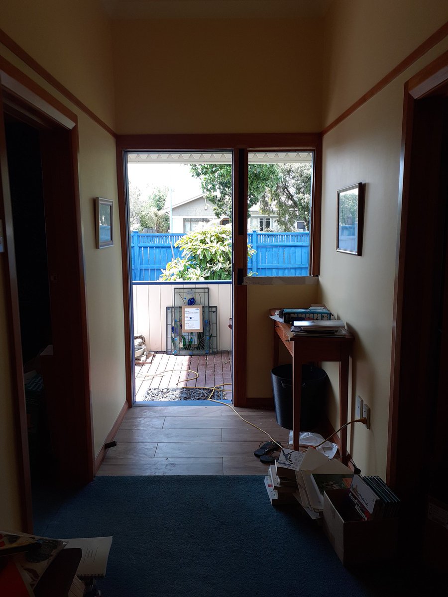 paulaoffkilter's tweet photo. Before, during, after... New leadlights at the front of the house!
#PoetStyle https://t.co/kDo24akPZ3