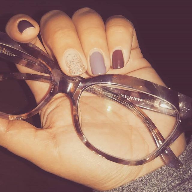 @sprucenailshop 💅 matchy matchin my new <a href="/zennioptical/">Zenni®</a> 👓 #beinbrown #zennioptical #goodcleanfun