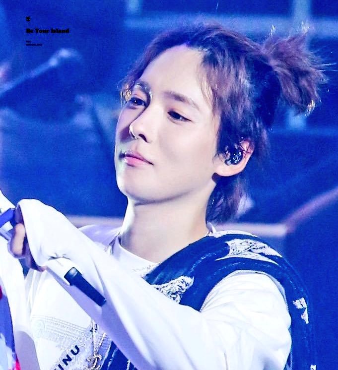 singercircle's tweet photo. #FairytalePrince #VisualIdol
#동화속왕자님 #비주얼아이돌
#김진우 #JINU #위너 https://t.co/lPAg4JIbrZ