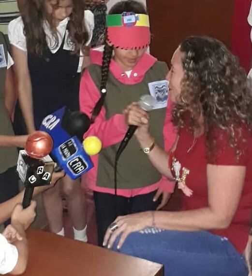 Experiencias significativas para los reporteros estudiantiles en la realización de la entrevista a la Directora de Zona Educativa Táchira prof <a href="/charlychaves/">Charly Rojas Chaves</a>. Seguimos fortaleciendo los espacios con nuestros estudiantes. #RecursosParaElAprendizaje #NavidadesFelices
