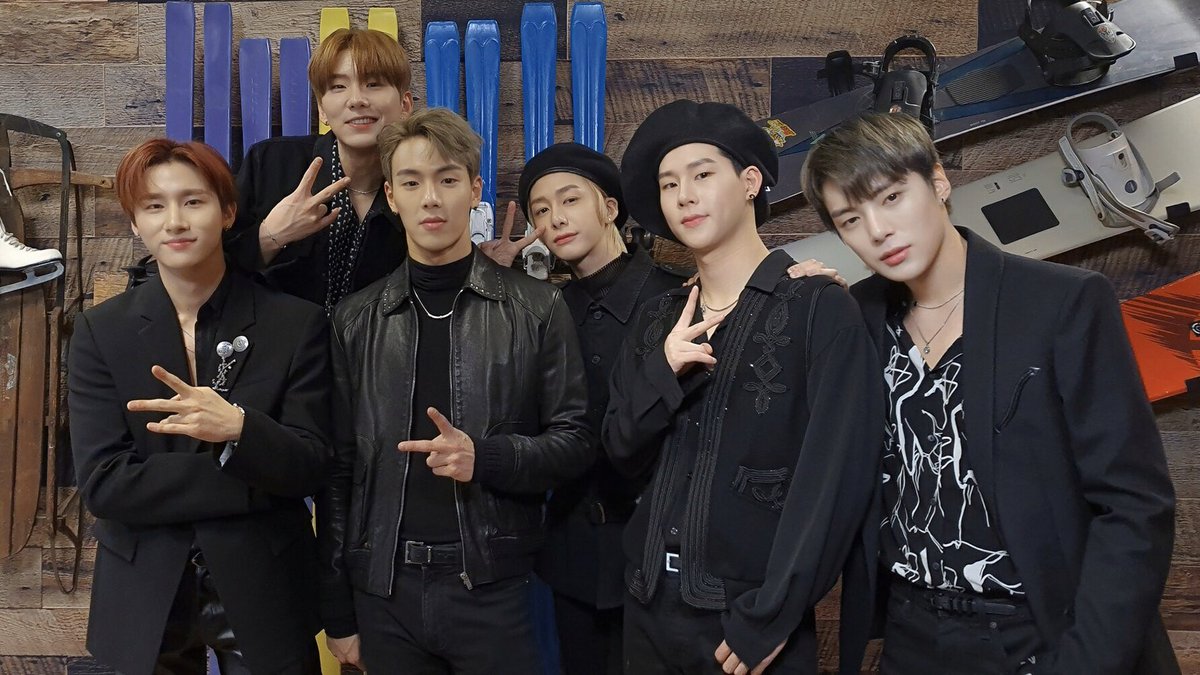 OfficialMONSTAX's tweet photo. [#MONSTA_X]
#MONSTAX 2019 Jingleball
in #NewYork 완료 🇺🇸

#몬스타엑스 
#몬스타엑스_징글볼_투어
#MONSTAX_JingleBall

@iHeartRadio @ihrjingleball 
#KDWBJingleBall https://t.co/P1NP9pcahN