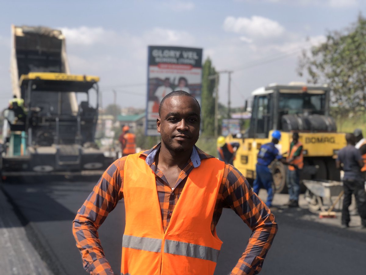 BSimpri's tweet photo. Some work are done with pride, others are done with passion. Over here, we work with both. 

Core Construction Limited. We are still decongestant Kumasi. 
#YourProjectsOurSolutions https://t.co/lNJo8yN0MH