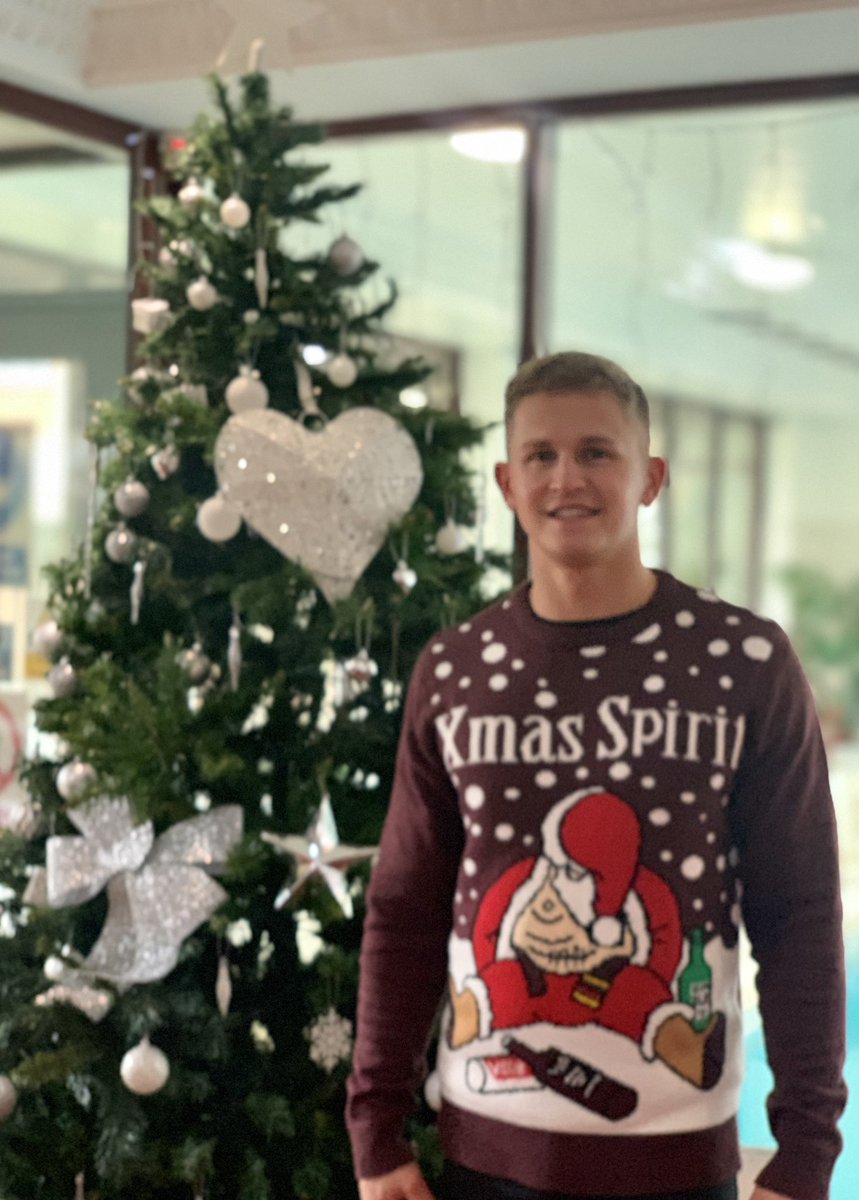 BosworthHall's tweet image. Our team looking fabulously festive this Christmas Jumper Day! 🎄 #BosworthHall #TeamBosworth #HotelChristmas #MeetTheTeam