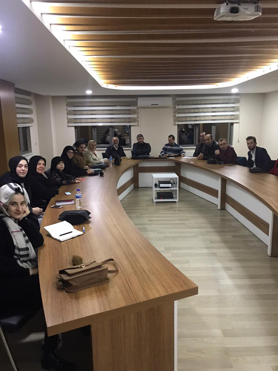 Doğu ile Batı arasında İSLAM 
okumaları..