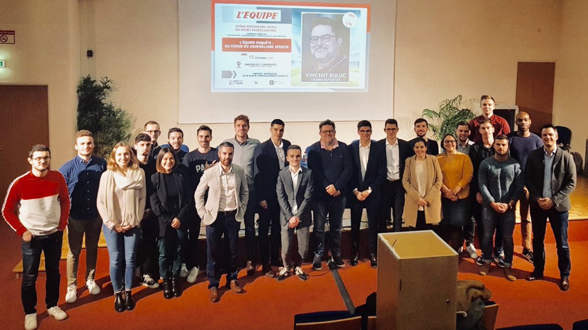 NicolasChanavat's tweet photo. .@vincentduluc merci pour les échanges &amp; anecdotes lors du déjeuner, + de 3 h de conférence, avec les étudiants management du sport @univrouen - le tout bénévolement pour le plaisir de partager !👌
Bravo @DeloffeGaetan @lucas_dvx L. Boully, V. Mayeur et A. François pour l’orga 👍 https://t.co/6ce41C7h7D