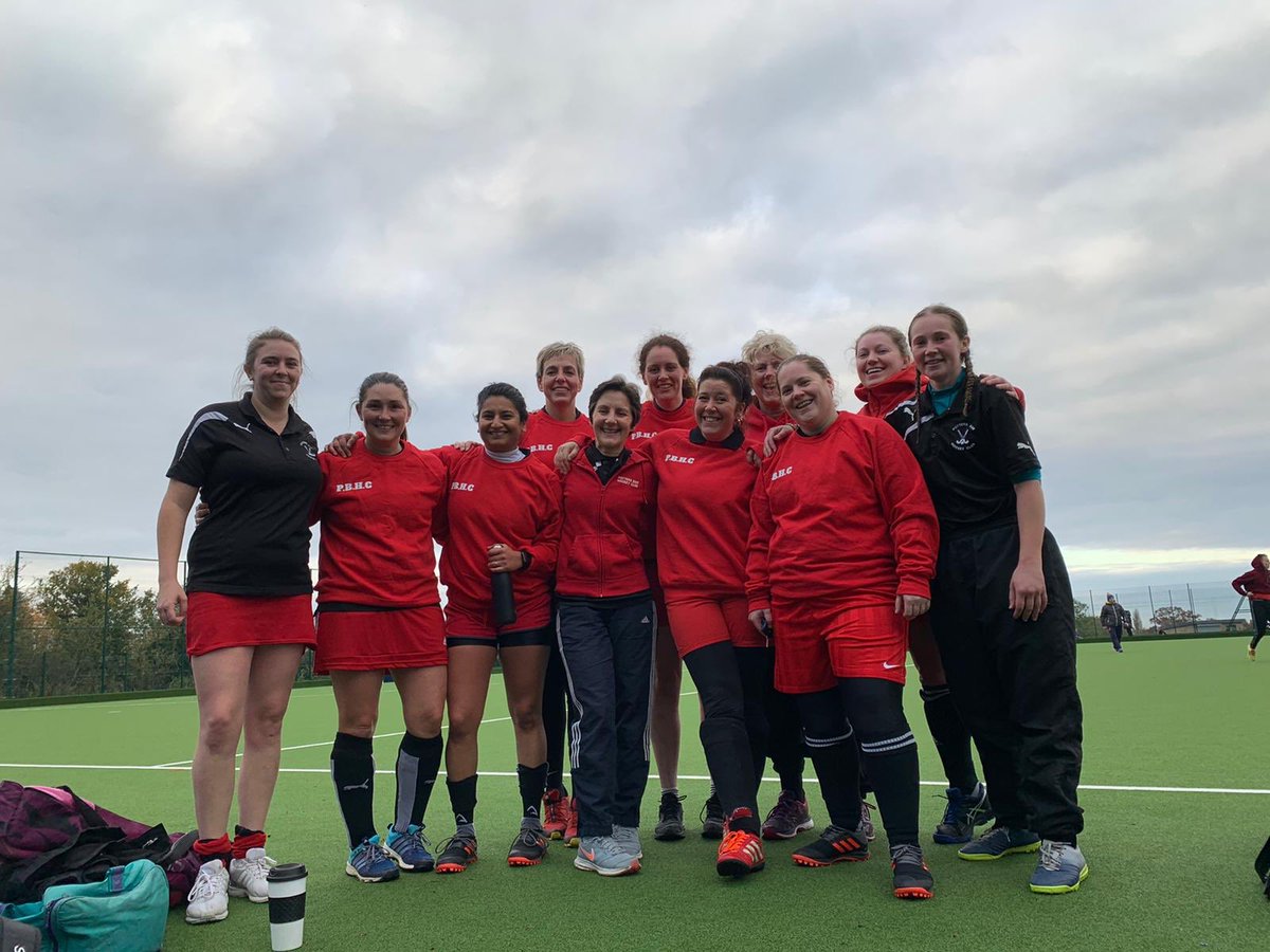 ⚫️🔴⚫️ Today’s Fixtures ⚫️🔴⚫️

Only our ladies in action today in the last games before Christmas 🎅 

Ladies 1s face the only team who have beat them this season, Bishop Stortford. 
📍Dame Alice Owens School
⏰ 12:00

Ladies 2s face Stevenage
📍 Nobel School 
⏰ 13:00