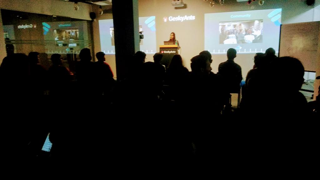 Housefull session &amp; Awesome audience  Thanks for the the Talk <a href="/ruchikaSjv/">Ruchika</a>