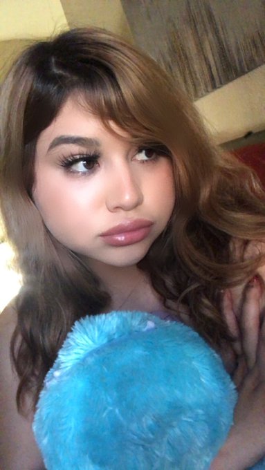 1 pic. Sad bunk girl https://t.co/PY1p5exce4