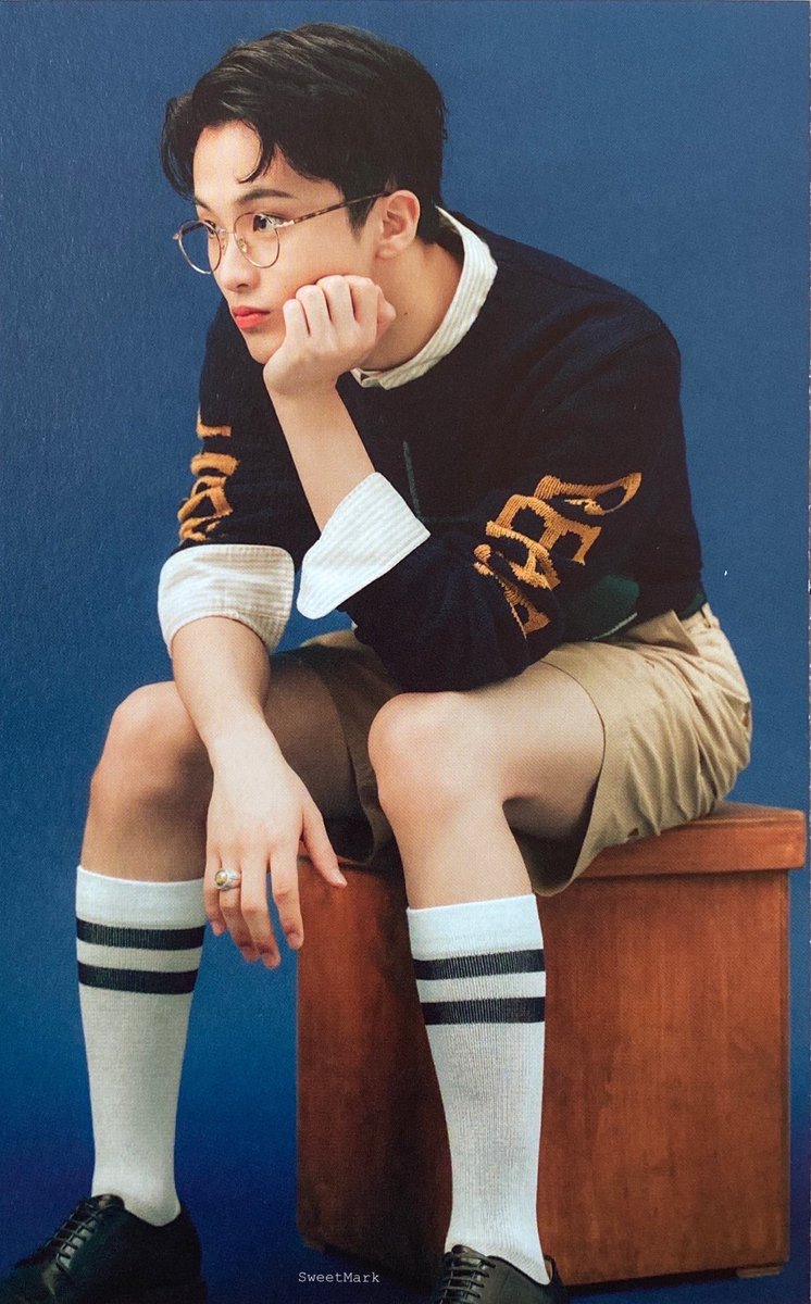 markbreathing's tweet photo. [SCAN] 191214 NCT 127 season’s greetings 2020 #NCT127 #MARK #MarkLee

cr. sweetmark990802 https://t.co/4NsgTdmMQs