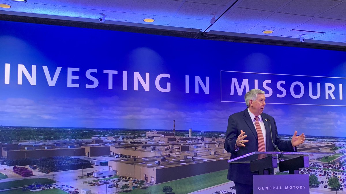 AustinWalker82's tweet photo. Proud day for @STLRegChamber to stand with @GovParsonMO just months after the passage of SB 68 to welcome a $1.5 billion investment from GM into our Wentzville plant. This is why I love public policy #ShowMeJobs https://t.co/FVfCPglp1M