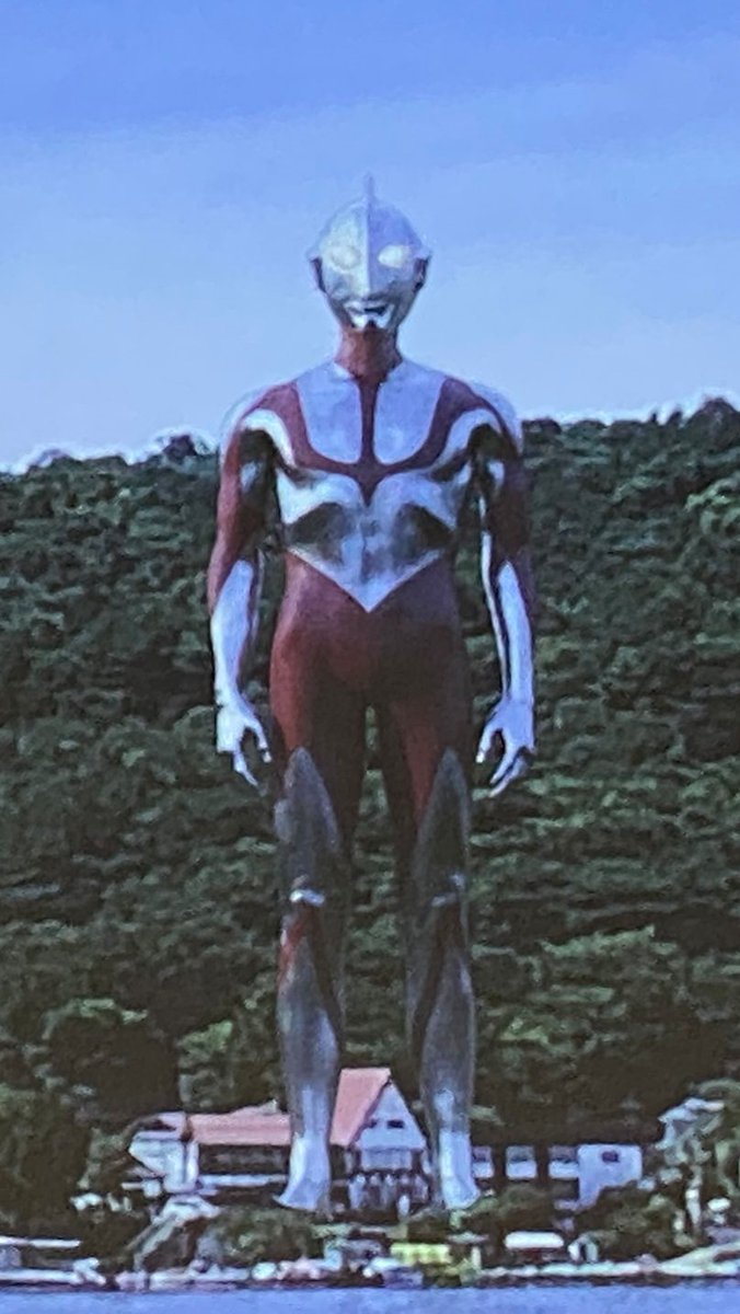 音速の騎士 Twitterren シン ウルトラマン 発表された ほぼそのままのウルトラマンの姿 勝手にエヴァ の素体的な姿になるかと思ってたけど 初代ウルトラマンが世に産まれる前に描かれたイラストが元のシンプルな美しい姿 カラータイマー無し ウルトラマンの