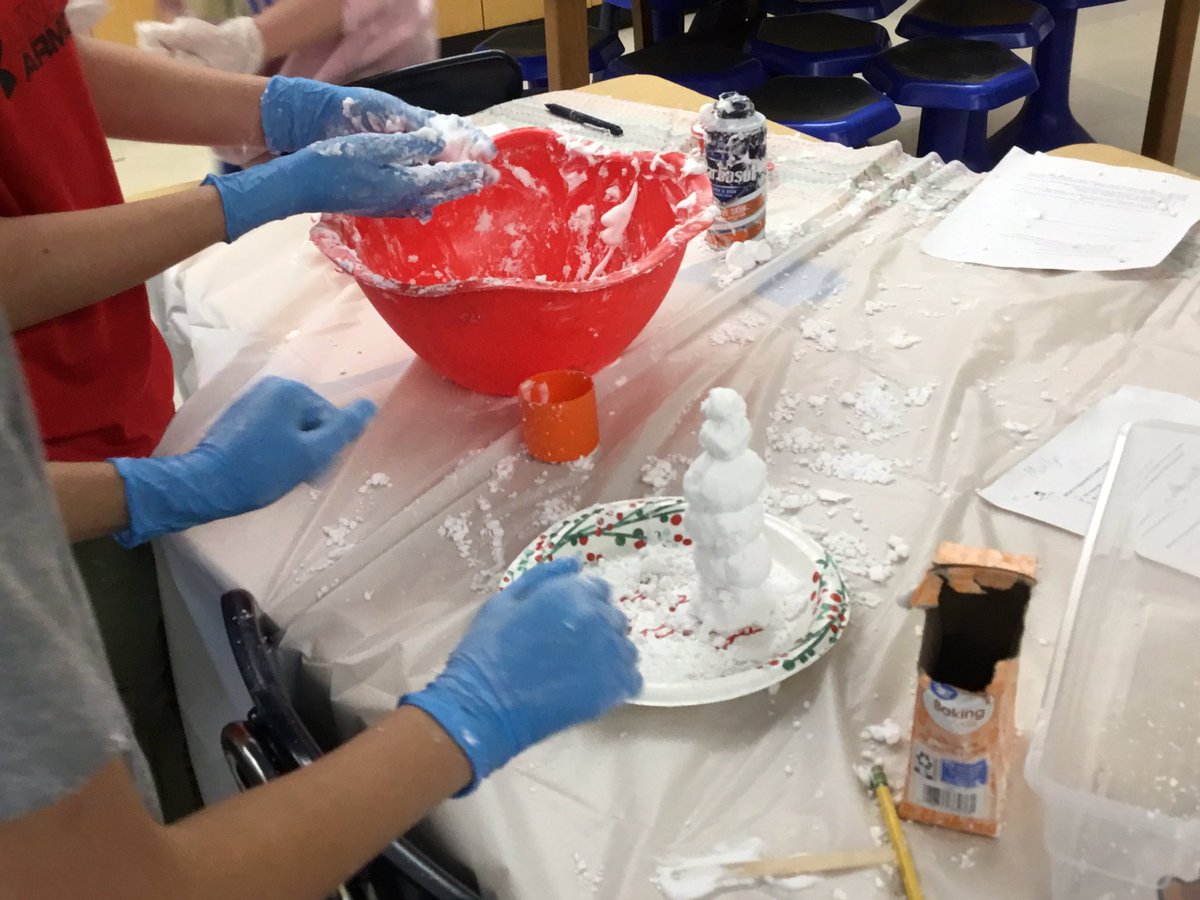 wcsCOmp's tweet photo. STEM Day REACTIONS were priceless today in 5th grade @ Chapmanโs Retreat! @wcsCRES #WCSEdTech #WCSedu #WCSLearningCommons #bestdayever #DesignChallenges #ElementaryEngineers #weloveachallenge! https://t.co/kHXs3vrRzR