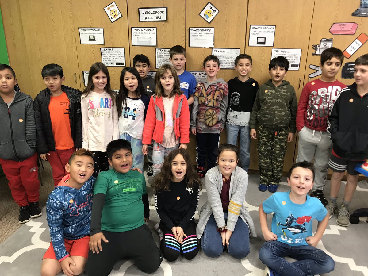 HPS_ABS's tweet photo. Hour of Code 2019 was a success! 🖥@codeorg #HourofCode2019 https://t.co/vYBQCurTlu