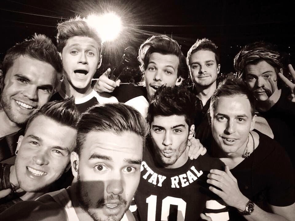 One Direction IDs tweet media
