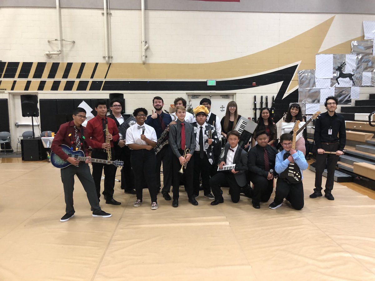 And that’s that! The Live Music Club performed Jingle Bell Rock, Last Christmas, and September (December Edition), at the 2019 Winter Wishes Rally! Thank you for the opportunity, and be on the lookout for our next performance!