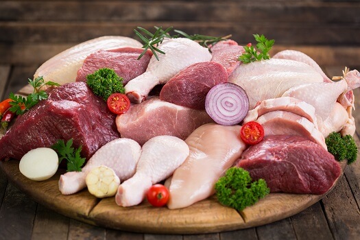 Ahmet Rasim Küçükusta on Twitter: "HANİ KIRMIZI ET ZARARLIYDI? Kırmızı etin  ömrü kısalttığı, kalp krizi ve kanser riskini artırdığı ve işlenmemiş  kırmızı etin güvenilir olmadığı ileri sürülür. Oysa kırmızı et kalp  dostudur.