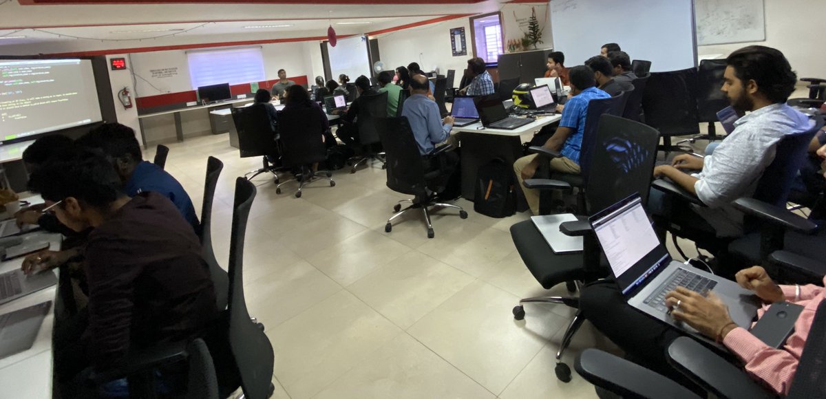 We’re a full house at the python security enthusiasts session!
Thanks to <a href="/CywareCo/">Cyware</a> &amp; <a href="/infosecgirls/">InfosecGirls</a>!!!