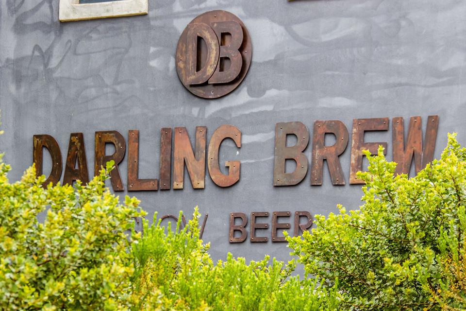 HelloDarlingZA's tweet photo. Let's get our party mode on with @DarlingBrew!
It's going to be an absolute jol. Christmas is coming early and it's going to be Hot!
#DarlingBrew
#SummerFest
#HelloDarling
#BeerLover
#DSF19 https://t.co/efClMajc50
