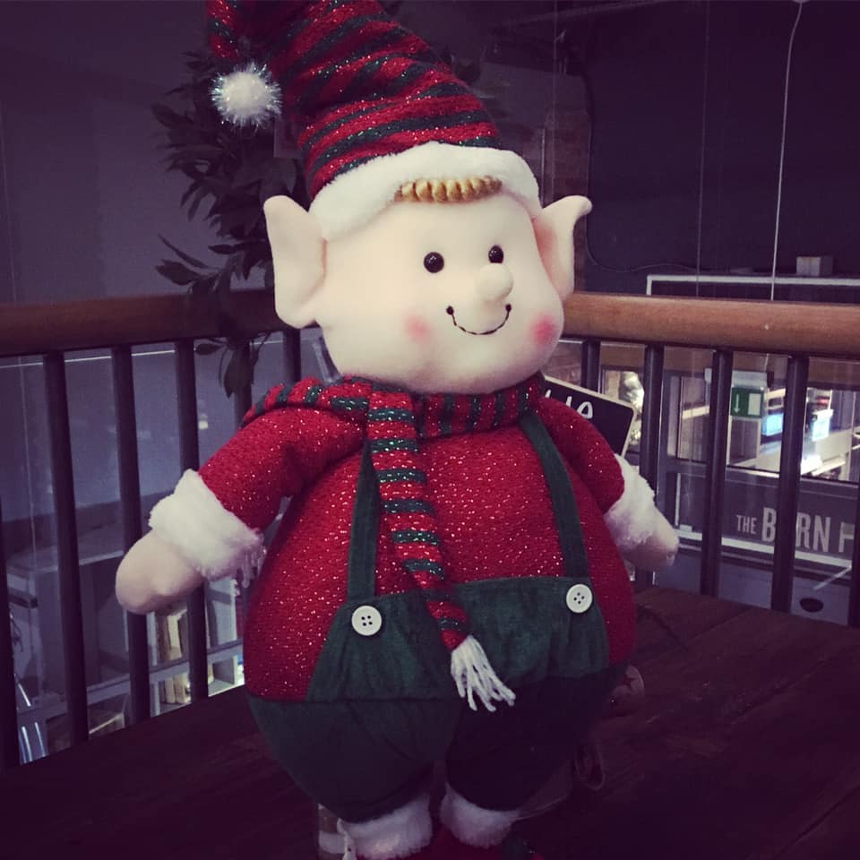 FabFarmShops's tweet photo. Pop into @KeelhamFarm for some #farmshop fun!
Kids can follow clues, solve riddles and search for elves hidden all around the farm shop 🧐👌
#keelham #skipton #farmshopfun #naughtyelf https://t.co/2ChFprotkZ