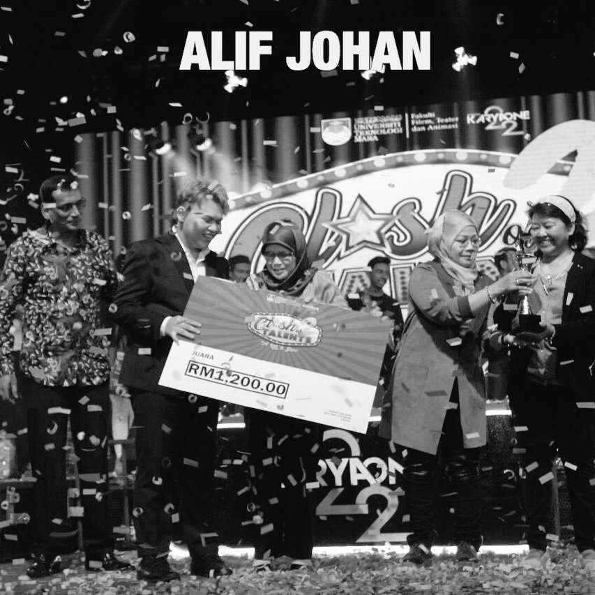 clashoftalents2's tweet photo. Alif came in for the finale and changed his song at the last minute to "Salam Terakhir". Turns out he was delivering a last message to everyone.

We heard your message, Alif. Thank you for your wonderful performance. Now go ahead and sing with the stars.

Al-Fatihah. https://t.co/Llbsx8v4yz