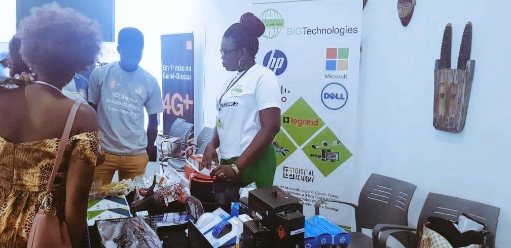 BigTechgw's tweet photo. #BIGTechnologies Sarl no Bissau Digital Show 2019.

Podem nos visitar no nosso estande amanhã na cerimônia de encerramento no hotel CEIBA Bissau o dia todo.  -20% de promoção em todos os nossos produtos. 

#TIC #Innovation @HP @Legrand @Microsoft @Cisco @CanonCNA https://t.co/5TixqmN6z4