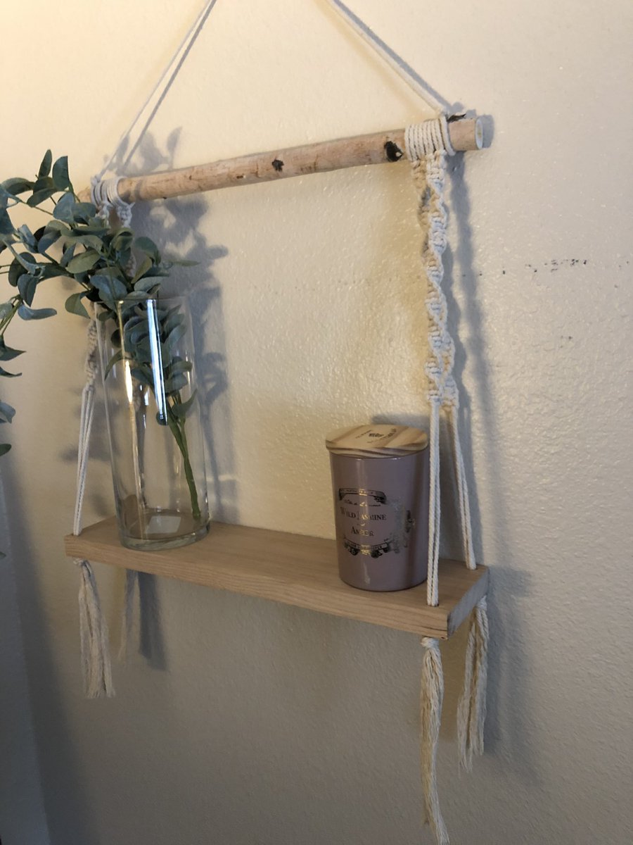 brook54638955's tweet photo. I feel like giving!! Who wants FREE SHIPPING!? Today only I’m giving free shipping in my store!! https://t.co/urywF2Qcgz #freeshipping #ship #SaturdayMorning #SaturdayVibes #SaturdayThoughts #boho #hippie #macrame #shelf #hanging https://t.co/CjLEGSM6tU