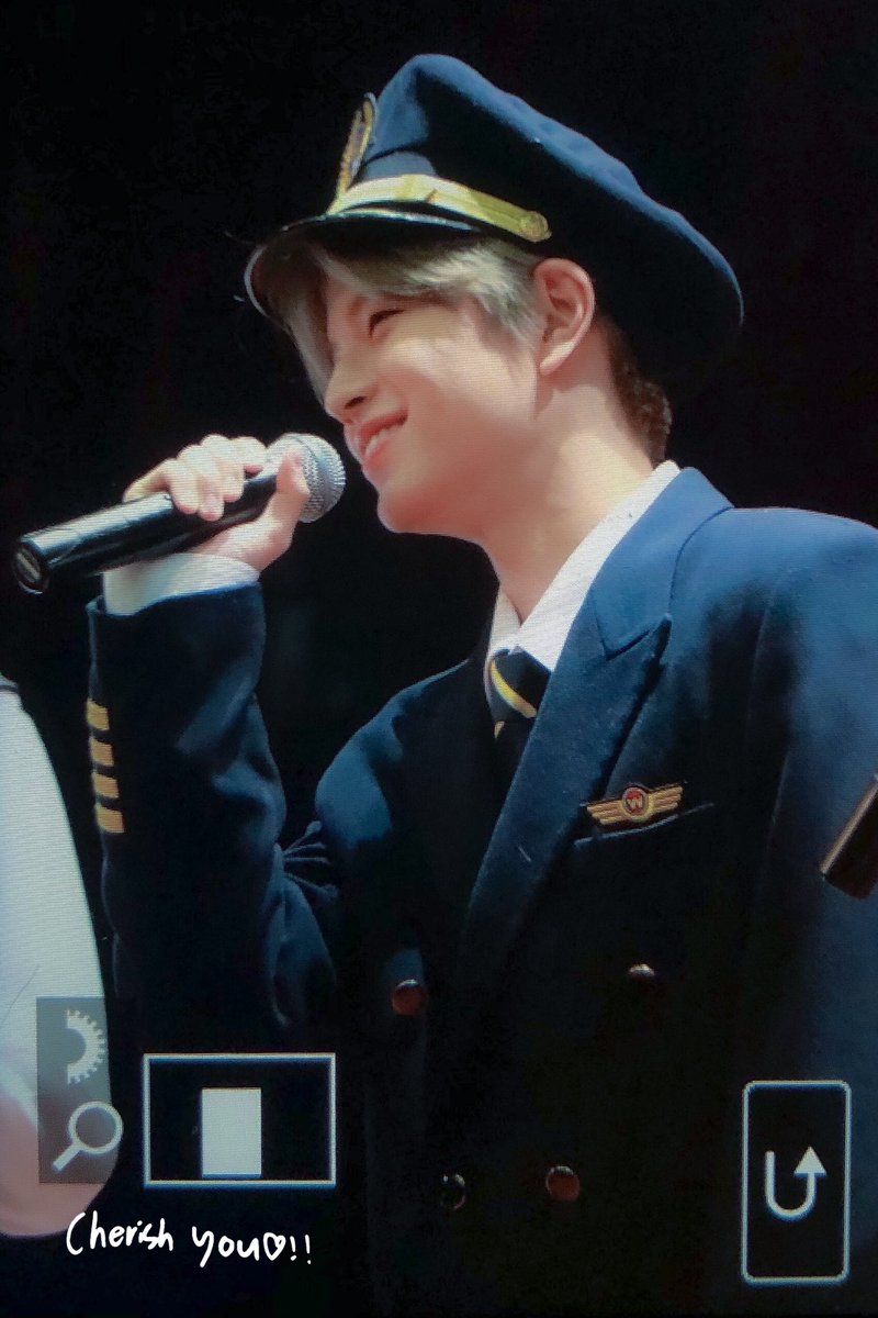 cherishyou922's tweet photo. 191214 미팬 #스트레이키즈 #승민 🖤💕🖤💕 https://t.co/jD7IHDzKWB