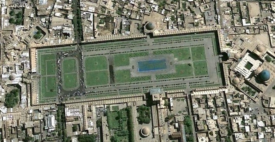 Maidan Square ("Maidaan-e Naqsh-e Jahaan"). Isfahan Chahar Bagh. 85,000 m. sq.