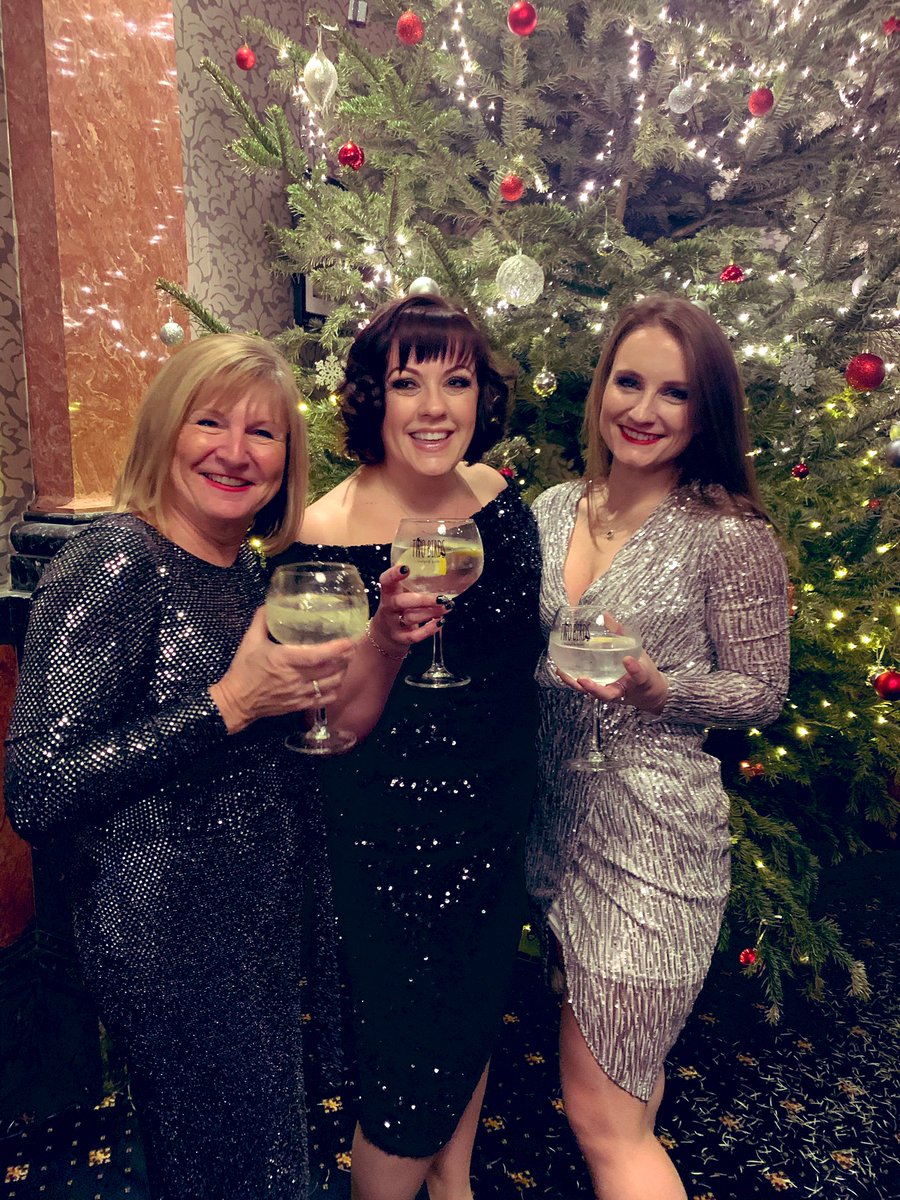 Derbybusco's tweet photo. The Board celebrating our #AAC nomination last night #ApprenticeAwards2020 #ChristmasParty #DreamBig #ThinkAwards #ThinkDBC https://t.co/bzjDZLaoSo