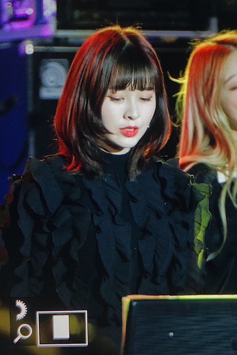 191214 평화콘서트

재질 걍 미침🤦🏻‍♀️

#다이이 #DIA #예빈 #백예빈