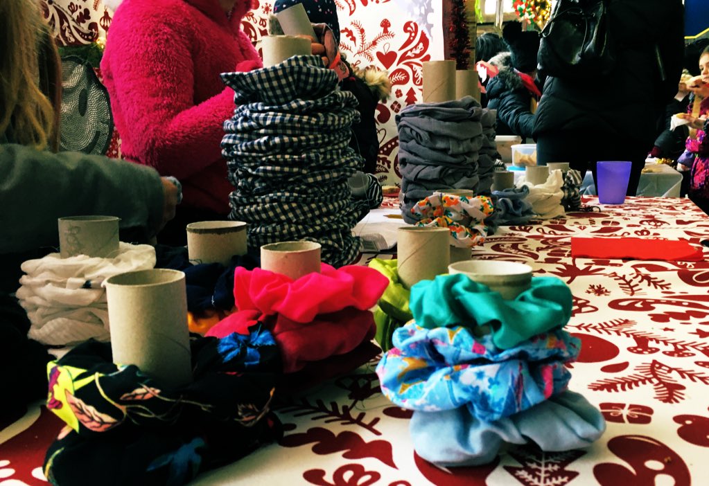 We especially loved the scrunchies and popcorn!!! ☃️🎄