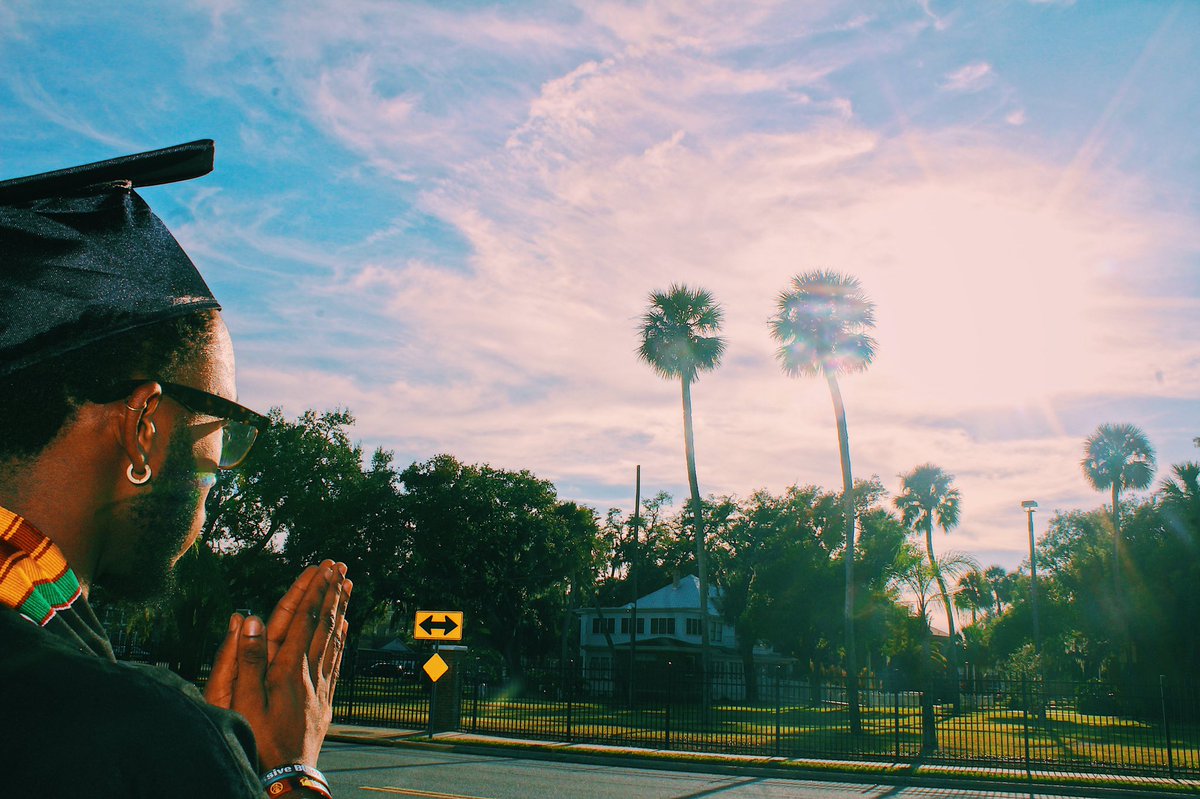 Callme__Sai's tweet image. THE BIG DAY!!!! 🎓👨🏾‍🎓🌤 Ain’t this what they been waiting for?! #BCU19 #Graduation2019