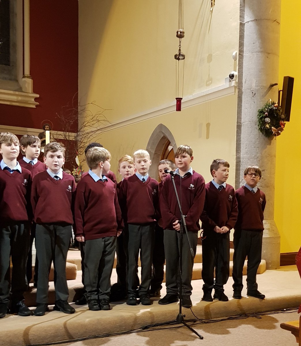scoileoinboys's tweet photo. . @scoileoinboys Senior Classes provided a wonderful, meaningful, music filled, special night for all who attended the  #Christmas #Concert #Christmas2019 (5) https://t.co/xf5fbvz8Ce