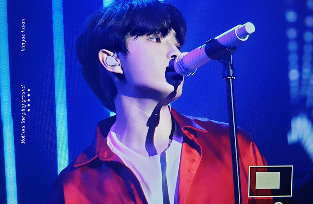 191214 ILLUSION  마이크 잘 써주고 있어서 고마운ㅜㅜ❣❣❣
#김재환 #재환 #kimjaehwan #jaehwan #金在奐 #ジェファン #แจฮวาน #WIND