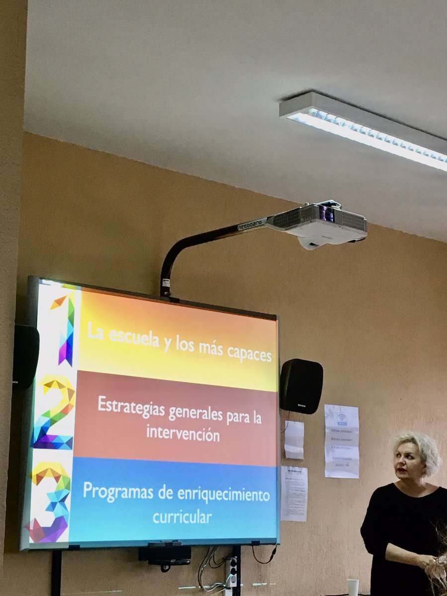 Ayalde_'s tweet image. Interesantísima sesión de trabajo con @Rosabel_RR de la @UIBuniversitat en @B08Leioa 
Aprendiendo a trabajar las #altascapacidades y el #altorendimiento desde un punto de vista diferente.
#Ayalde
#enriquecimientocurricular
#aprendizajepersonalizado
#loprimerolapersona