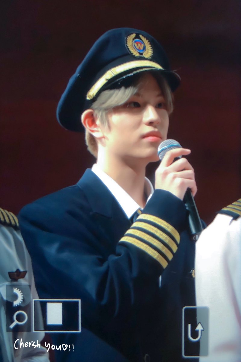 cherishyou922's tweet photo. 191214 미팬 #스트레이키즈 #승민 https://t.co/7RKvjmW8PH
