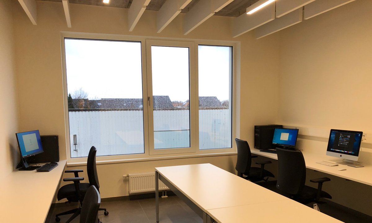JohanVerschaeve's tweet photo. Labo Lokale #ComputerCrime Unit in volle opbouw @PZMeetjesland ... https://t.co/MCBFTt4T8T
