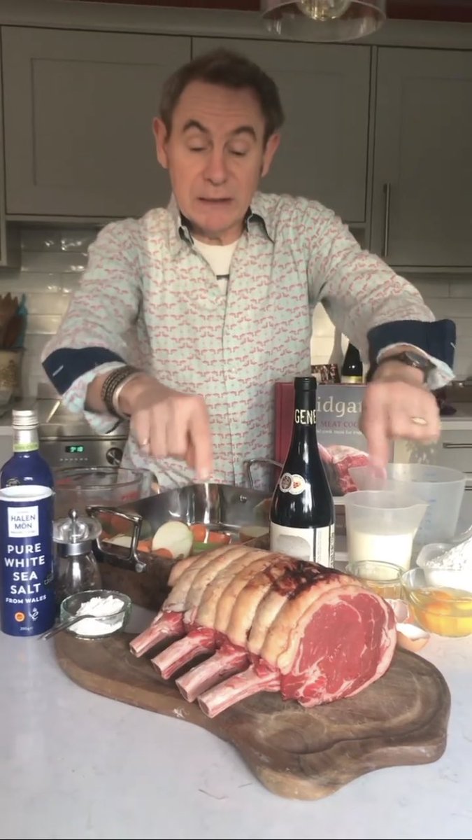 lidgates's tweet photo. https://t.co/SMoTK3gDPv Don’t miss @NigelBarden cooking a fantastic Rib of Beef recipe from the @lidgates cookbook available at https://t.co/GYlIt9R5OS . @simonmayo  #christmas #butcher #london https://t.co/YOZApvlYld