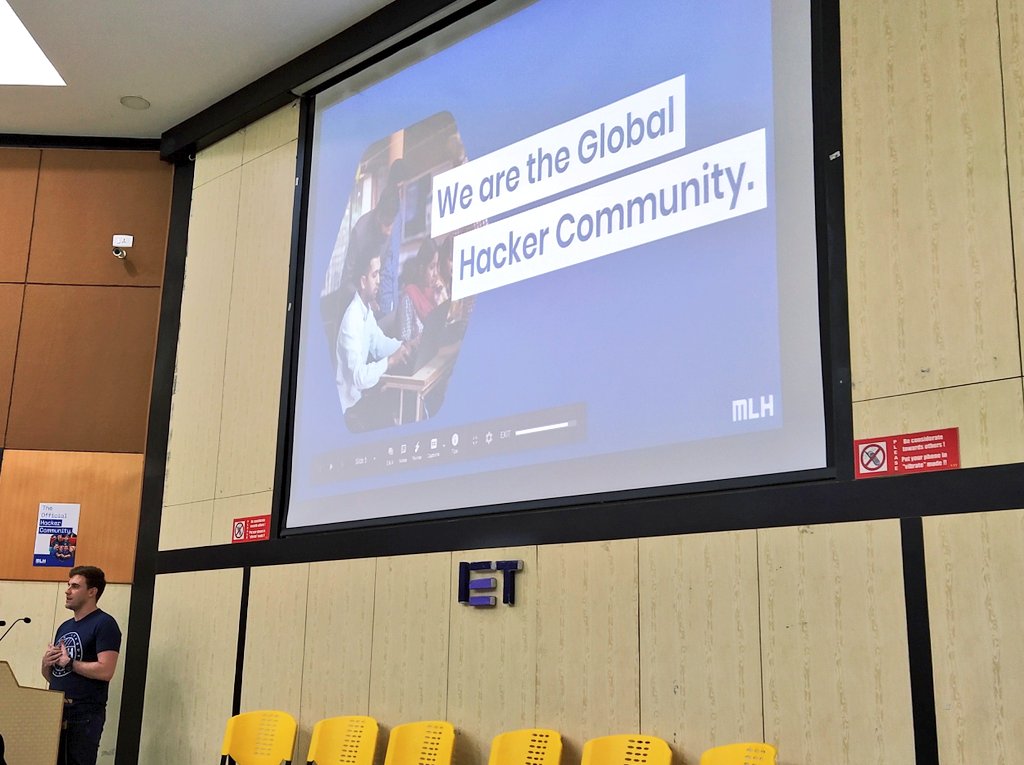 harshil1712's tweet image. It&apos;s on! Ryan giving the opening talk at #HackOff. 
I am so excited! 🔥
@MLHacks