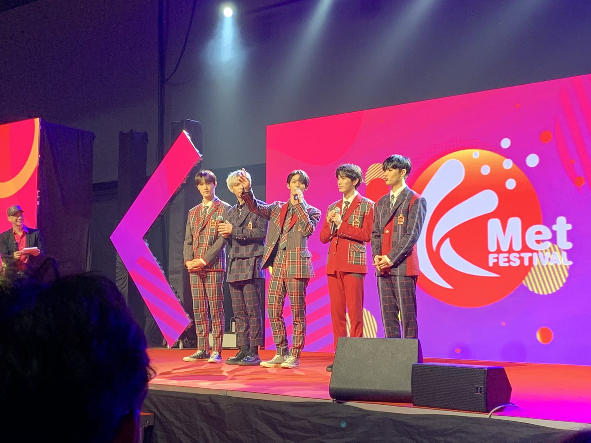 RukkiQ's tweet photo. #KMetFestival2019inBKK #kmetfestival #CIX https://t.co/OJxXBKdHSB