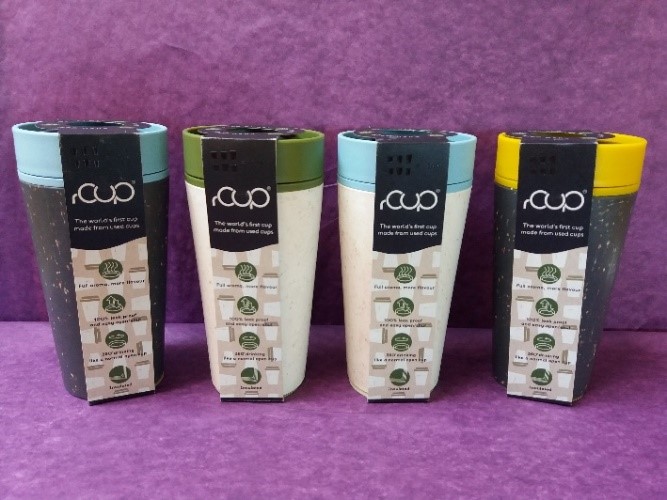 SeabirdCentre's tweet image. Looking for some #sustainable stocking fillers?
Head along to our lovely giftshop this wknd and choose from our fab range of #keepCups, books and ecogifts AND our delicious Christmas dinner is available everyday until Christmas😃👍