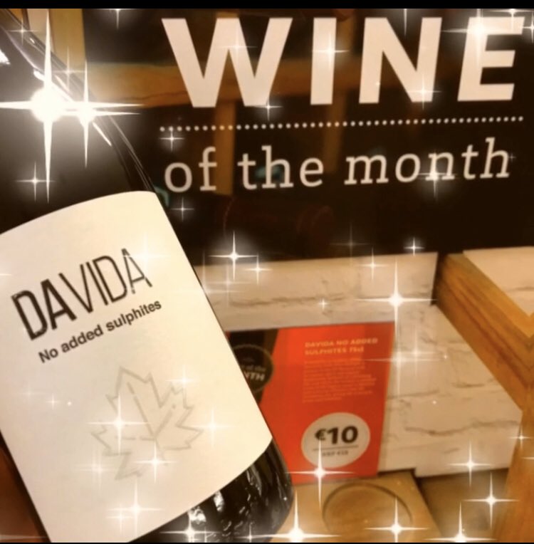 My Wine of the Month is Davida a wine so well made *No Added Sulphites* are used.
This is an incredibly smooth Garnacha from Spain. Lots of delicious black fruits and a very smooth finish. Now on offer <a href="/SuperValuIRL/">SuperValu Ireland</a> 🍷 
#wine #winelover #nosulphites #sulphatefree #wineoftheday