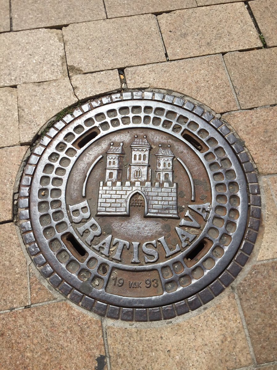 cruiselifestyl's tweet image. Just catching up with #CruisingWithJaneMcDonald Our @AmaWaterways cruise stopped in Bratislava and we opted for a walking tour too BUT ours ended in a micro-brewery! We all agreed this is a place we’d like to return to spend a long weekend.